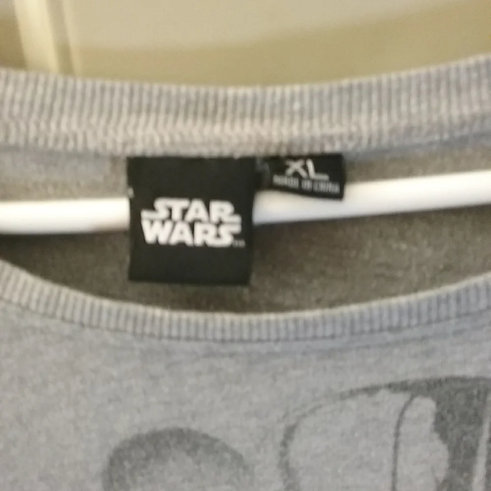 Star Wars Gray Graphic Shirt - Picture 4 of 7